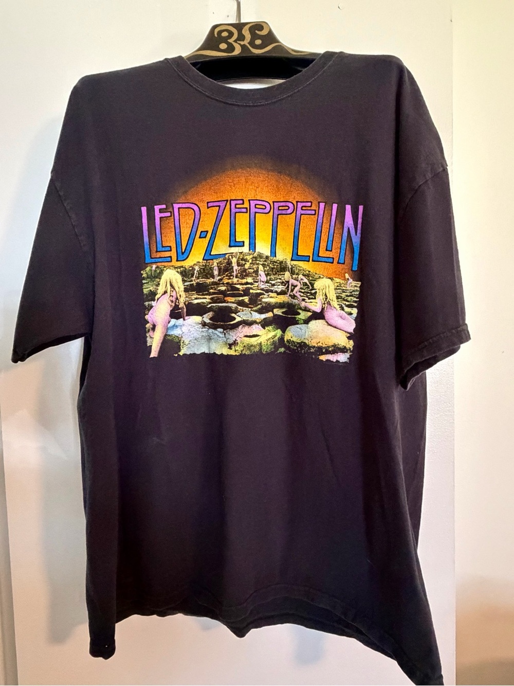 VTG Led Zeppelin Black Graphic Band Tee XL Houses of the Holy
